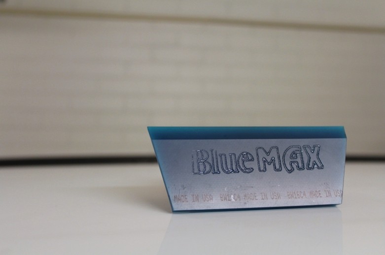 Llumar Blue Max-skrapa